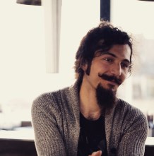Karis Deniz Kara; İstanbul, Türkiye doğumlu Türk yönetmen