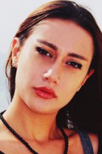 Deniz Akcan; Bahçelievler, İstanbul, Türkiye doğumlu Türk oyuncu