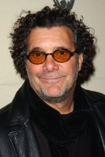 Jack Bender; Los Angeles, Kaliforniya, ABD doğumlu Amerikalı yönetmen, idari yapımcı, oyuncu