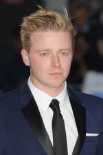 Jack Lowden; Chelmsford,Essex,İngiltere doğumlu Jack Andrew Lowden olarak da bilinen İskoç  oyuncu