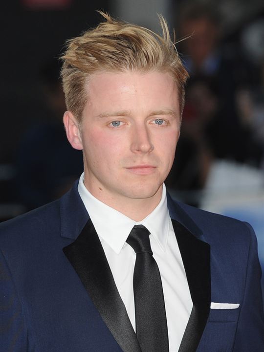 Jack Lowden; Chelmsford,Essex,İngiltere doğumlu Jack Andrew Lowden olarak da bilinen İskoç  oyuncu