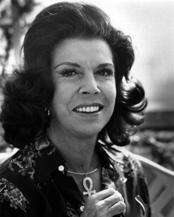 Jacqueline Susann; Philadelphia, Pensilvanya, ABD doğumlu Amerikalı yazar
