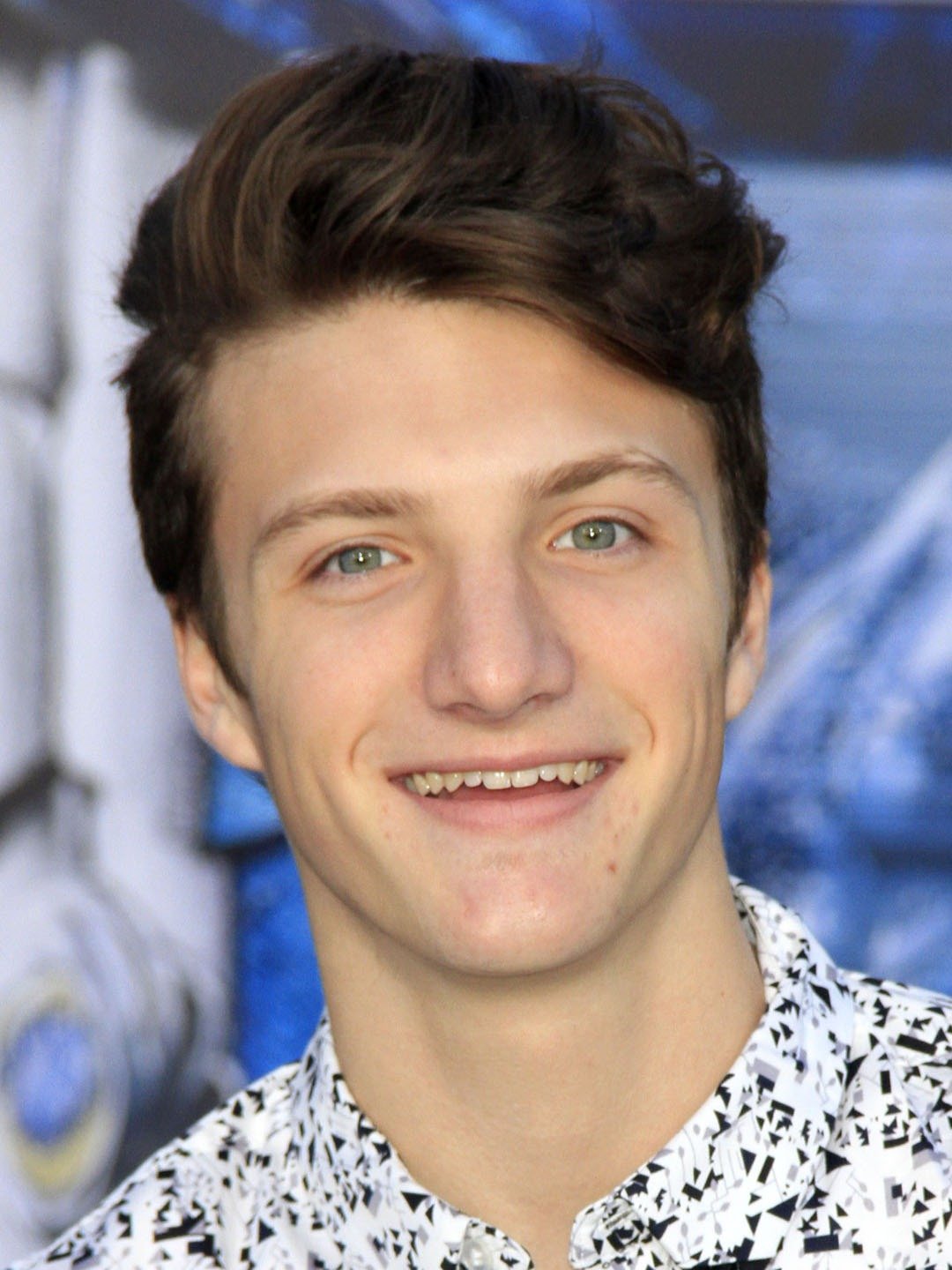 Jake Short; Indianapolis, Marion, Indiana, ABD doğumlu Amerikalı oyuncu