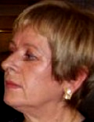 Jale Aylanç; İstanbul, Türkiye doğumlu Türk oyuncu, seslendirme sanatçısı