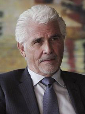 James Brolin; Craig Kenneth Bruderlin olarak da bilinen Amerikalı oyuncu, yapımcı, yönetmen