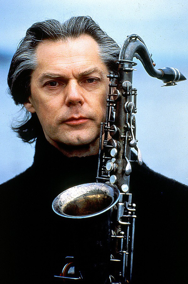 Jan Garbarek; Mysen,Norveç doğumlu Norveçlicaz müzisyeni, saksofoncubesteci, müzisyen