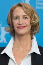 Janet McTeer; Newcastle upon Tyne,Tyne ve Wear,İngiltere doğumlu İngiliz  oyuncu