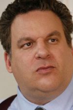 Jeff Garlin; Jeffrey Todd Garlin olarak da bilinen Amerikalı oyuncu, yazar, idari yapımcı, yönetmen