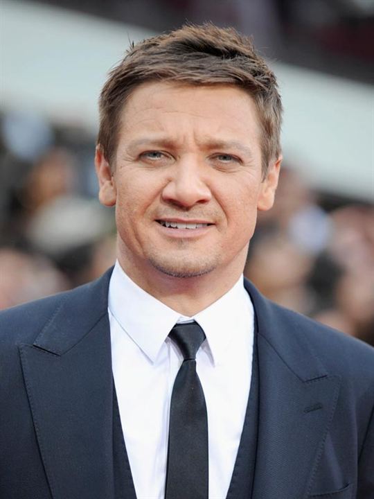 Jeremy Renner; Modesto, Stanislaus, Kaliforniya, ABD doğumlu Jeremy Lee Renner olarak da bilinen Amerikalı oyuncu, yapımcı, idari yapımcı, müzisyen