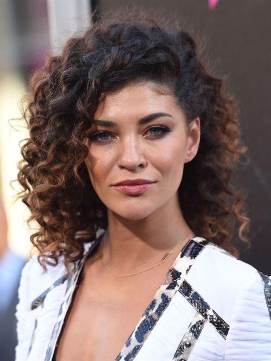 Jessica Szohr; Menomonee Falls, Wisconsin, ABD doğumlu Jessica Karen Szohr olarak da bilinen Amerikalı oyuncu