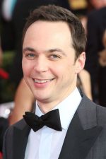 Jim Parsons; James Joseph Parsons olarak da bilinen Amerikalı oyuncu, idari yapımcı, yapımcı