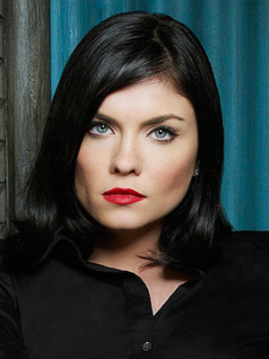 Jodi Lyn O'Keefe; Cliffwood Beach, Aberdeen, New Jersey, ABD doğumlu Amerikalı model oyuncu