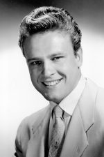 John Ericson; Düsseldorf, Kuzey Ren-Vestfalya, Almanya doğumlu Joachim Alexander Ottokar Meibes olarak da bilinen Alman oyuncu