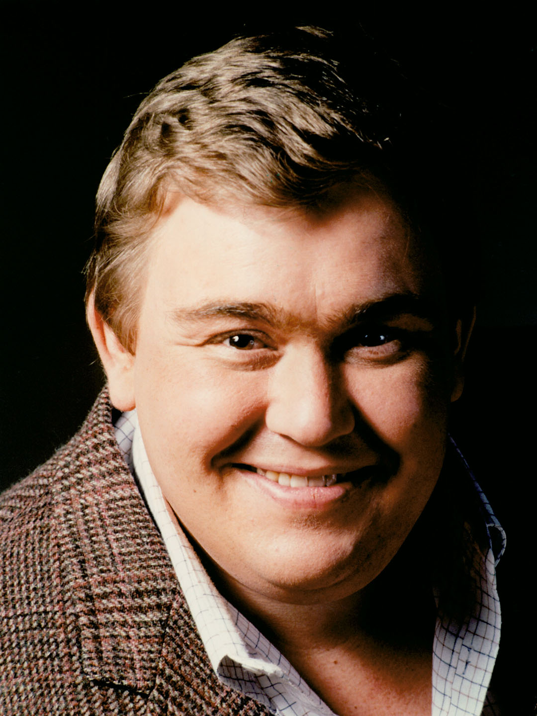 John Candy; Newmarket,Ontario,Kanada doğumlu John Franklin Candy olarak da bilinen Kanadalıkomedyenoyuncu, idari yapımcı, senarist