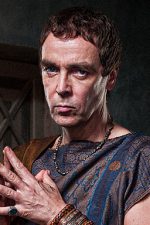 John Hannah; East Kilbride,Güney Lanarkshire,İskoçya doğumlu İskoç  oyuncu, idari yapımcı