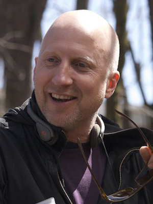 John Hillcoat;  Queensland, Avustralya doğumlu Avustralyalı yönetmen, idari yapımcı, uygulayıcı yapımcı, senarist