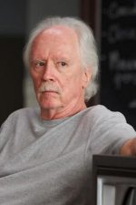 John Carpenter; Carthage, New York, ABD doğumlu Frank Armitage, Johnny Carpenter olarak da bilinen Amerikalı besteci, yönetmen, senarist, yapımcı