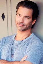 Johnathon Schaech; Edgewood, Maryland, ABD doğumlu Amerikalı oyuncu, senarist