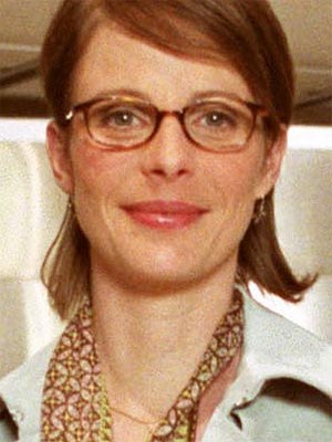 Julia Jäger; Angermünde, Brandenburg, Almanya doğumlu Alman oyuncu