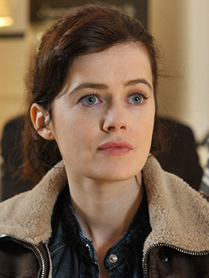 Julie Delarme; Boulogne-sur-Mer, Pas-de-Calais, Fransa doğumlu Fransız oyuncu