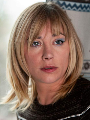 Julie Depardieu; Paris, Fransa doğumlu Julie Marion Depardieu olarak da bilinen Fransız oyuncu