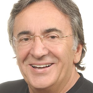 Kandemir Konduk; İstanbul, Türkiye doğumlu Türk senarist, yönetmen