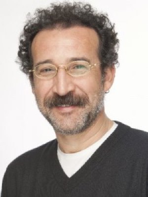 Kemal Kocatürk; İstanbul, Türkiye doğumlu Türk oyuncu, senarist