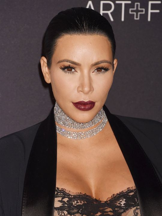 Kim Kardashian; Los Angeles, Kaliforniya, ABD doğumlu Kimberly Noel Kardashian, Kim Kardashian olarak da bilinen Amerikalı oyuncu