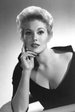 Kim Novak; Chicago, Illinois, ABD doğumlu Marilyn Pauline Novak olarak da bilinen Amerikalı model oyuncu