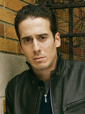 Kirk Acevedo; Amerikalı oyuncu