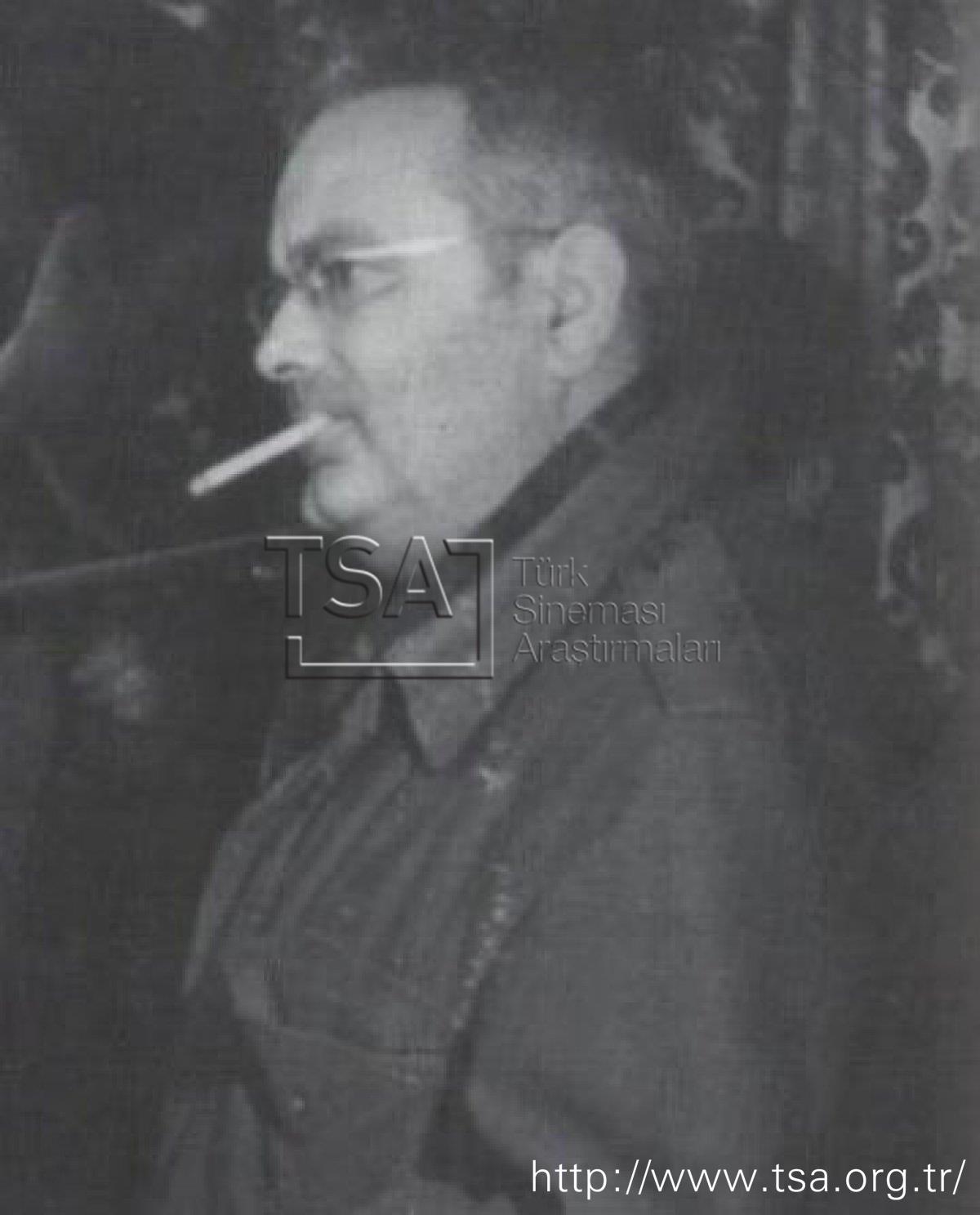 Kriton İlyadis; Adapazarı, Sakarya, Türkiye doğumlu Türk görüntü yönetmeni