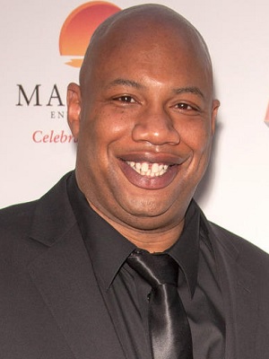 Kwasi Songui; Montreal,Québec,Kanada doğumlu Kanadalı  oyuncu