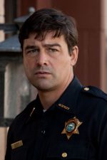 Kyle Chandler; Buffalo, New York, ABD doğumlu Amerikalı oyuncu, yönetmen