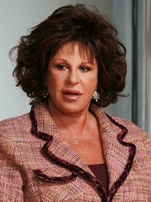 Lainie Kazan; Brooklyn, New York City, New York, ABD doğumlu Amerikalı şarkıcı oyuncu