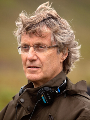 Lasse Hallström; İsveçli  yönetmen, idari yapımcı, adaptasyon