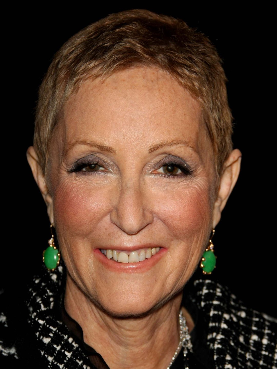 Laura Ziskin; Laura Ellen Ziskin olarak da bilinen Amerikalı yapımcı, idari yapımcı, senarist