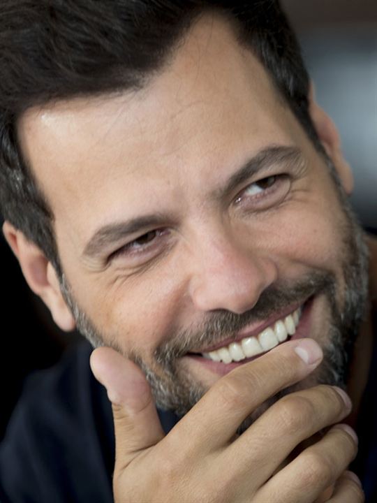 Laurent Lafitte; Fransız oyuncu, adaptasyon, ortak yapımcı