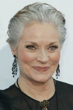 Lee Meriwether; Los Angeles, Kaliforniya, ABD doğumlu Amerikalı oyuncu