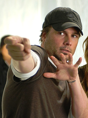 Len Wiseman; Fremont, Alameda, Kaliforniya, ABD doğumlu Len Ryan Wiseman olarak da bilinen Amerikalı yönetmen, idari yapımcı, senarist