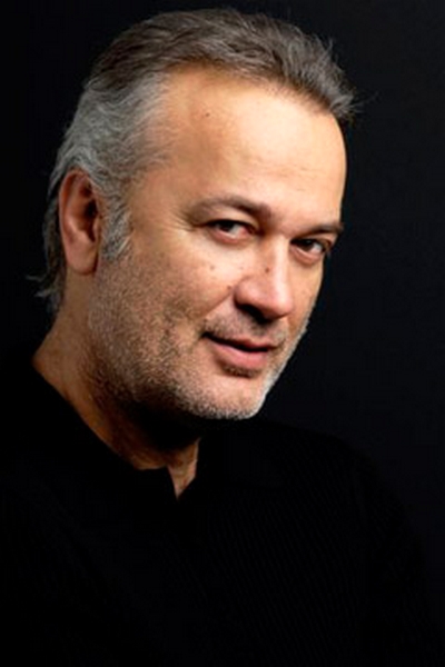 Levent Özdilek; Adana, Türkiye doğumlu Türk oyuncu, yapımcı