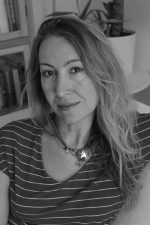 Leyla Yılmaz; Bursa, Türkiye doğumlu Türk senarist, yönetmen, yapımcı