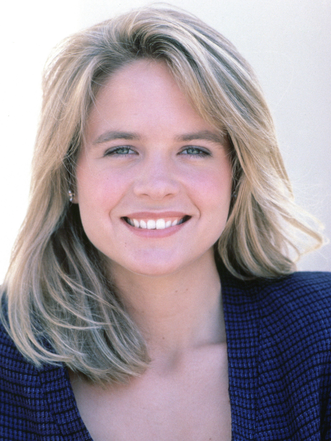 Lindsay Frost; Minneapolis, Minnesota, ABD doğumlu Amerikalı oyuncu