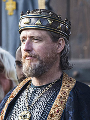 Linus Roache; Manchester,İngiltere doğumlu İngiliz  oyuncu