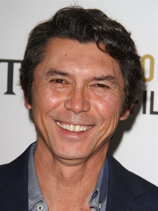 Lou Diamond Phillips; Filipinler doğumlu Louis Diamond Phillips olarak da bilinen Filipinli oyuncu, yönetmen