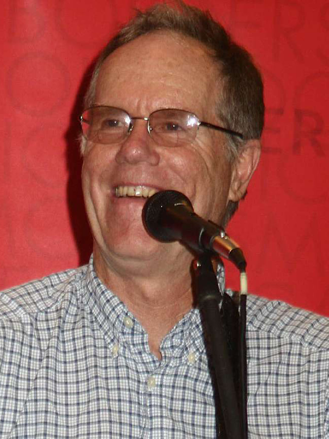 Loudon Wainwright III; ChapelHill, Kuzey Karolina, ABD doğumlu Amerikalı söz yazarı, komedyen oyuncu, besteci