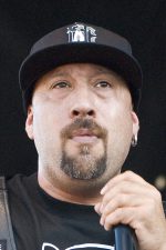 B-Real; Los Angeles, Kaliforniya, ABD doğumlu Louis Freese olarak da bilinen Amerikalı oyuncu