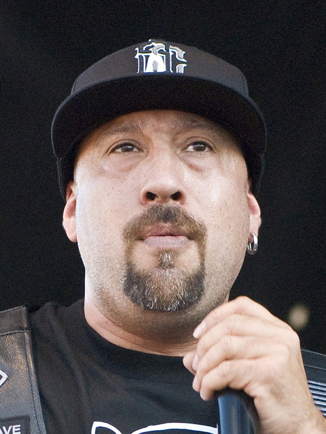 B-Real; Los Angeles, Kaliforniya, ABD doğumlu Louis Freese olarak da bilinen Amerikalı oyuncu