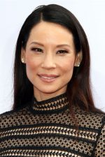 Lucy Liu; Jackson Heights, Queens, New York City, New York, ABD doğumlu Lucy Alexis Liu olarak da bilinen Amerikalı oyuncu, yönetmen, yapımcı