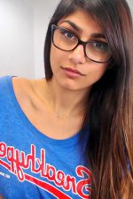 Mia Khalifa; Beyrut, Lübnan doğumlu Lübnanlıspor spikeri, pornografik film oyuncusu oyuncu