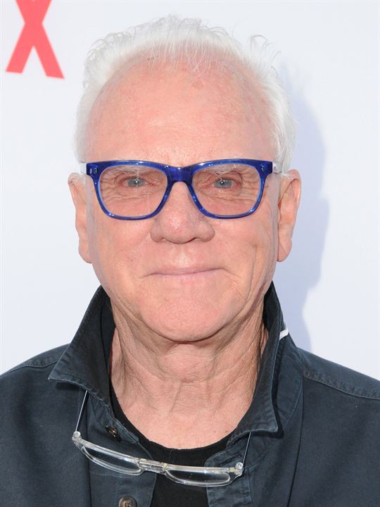 Malcolm McDowell; Horsforth,Leeds,Batı Yorkshire,İngiltere doğumlu Malcolm John Taylor olarak da bilinen İngiliz  oyuncu, idari yapımcı, yapımcı